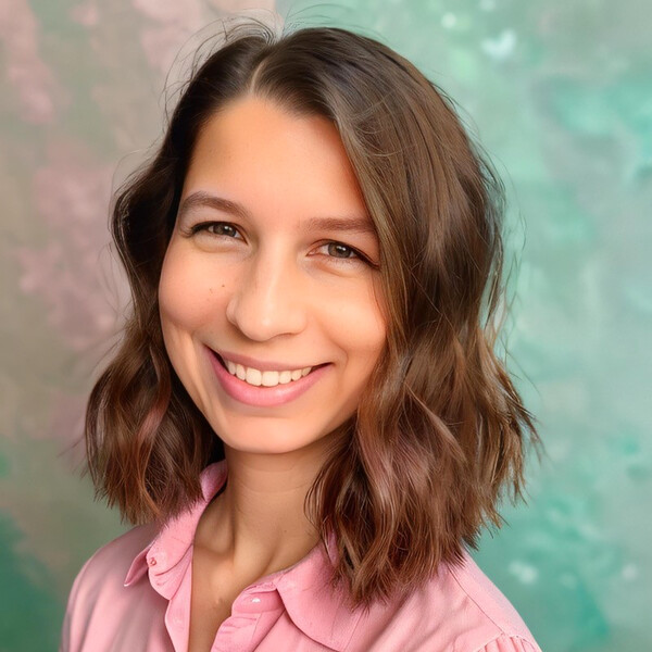 Dr. Vanessa Kohn-Refaat